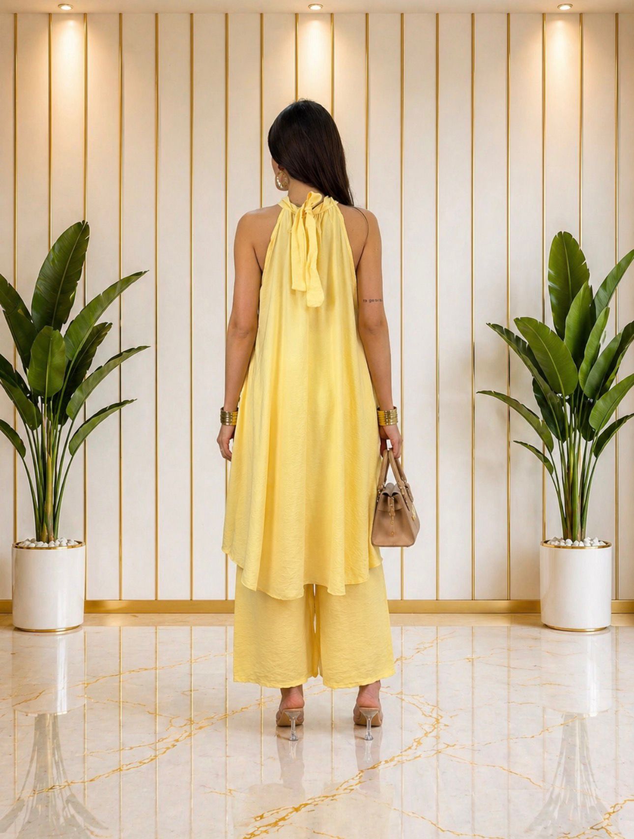ITATI | CONJUNTO DE DOS PIEZAS CON TOP LARGO Y PANTALON DE PATA DE ELEFANTE
